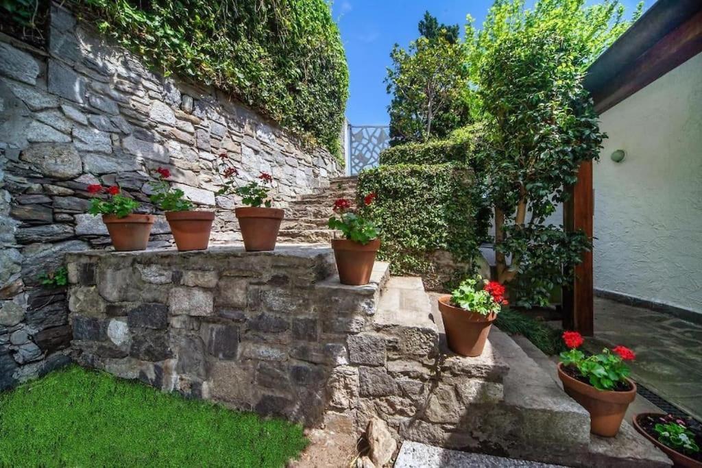 Contessa - Panoramic Villa Massino Visconti Екстер'єр фото